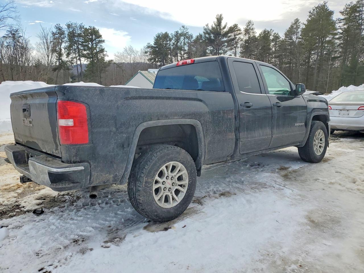 2017 GMC SIERRA K1500 SLE photo 5