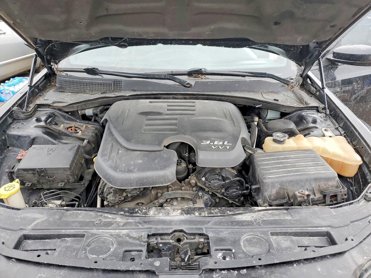 2016 CHRYSLER 300 S photo 11