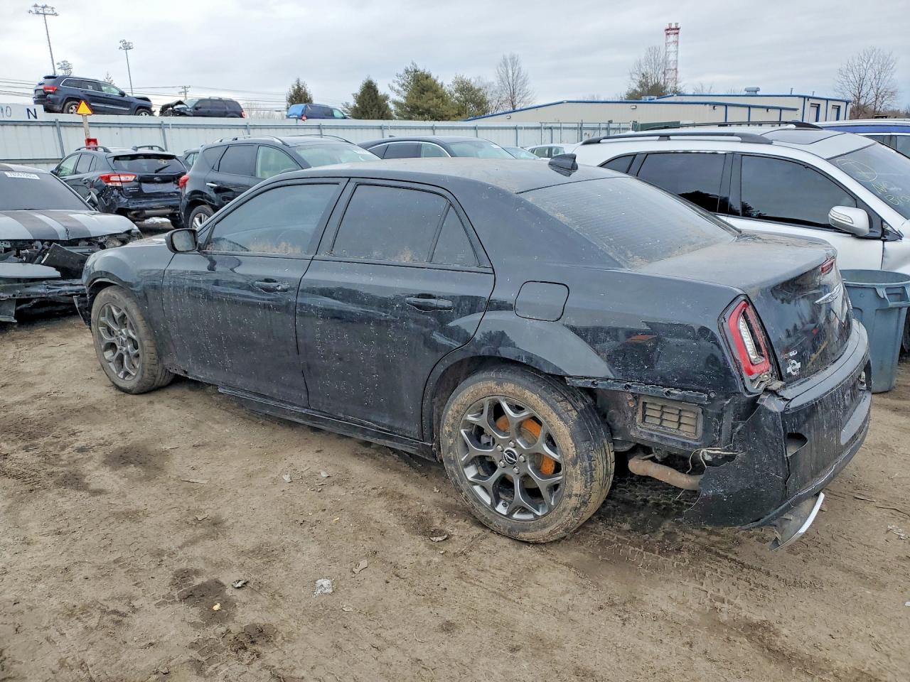 2016 CHRYSLER 300 S photo 2