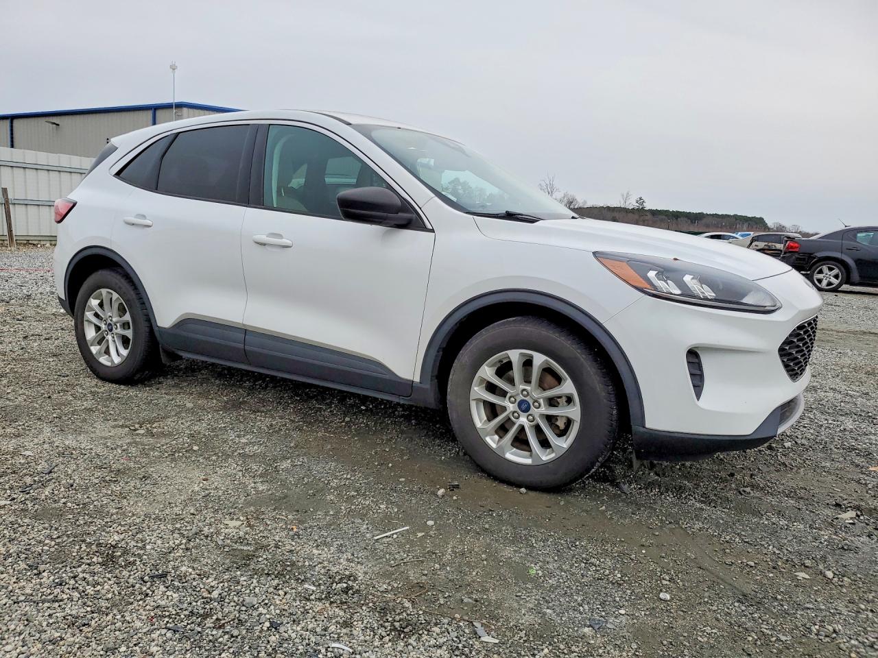 2022 FORD ESCAPE SE photo 4