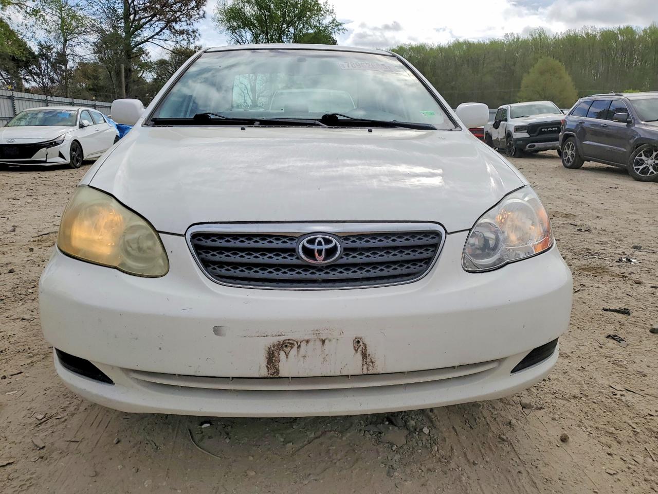 2005 TOYOTA COROLLA LE photo 5
