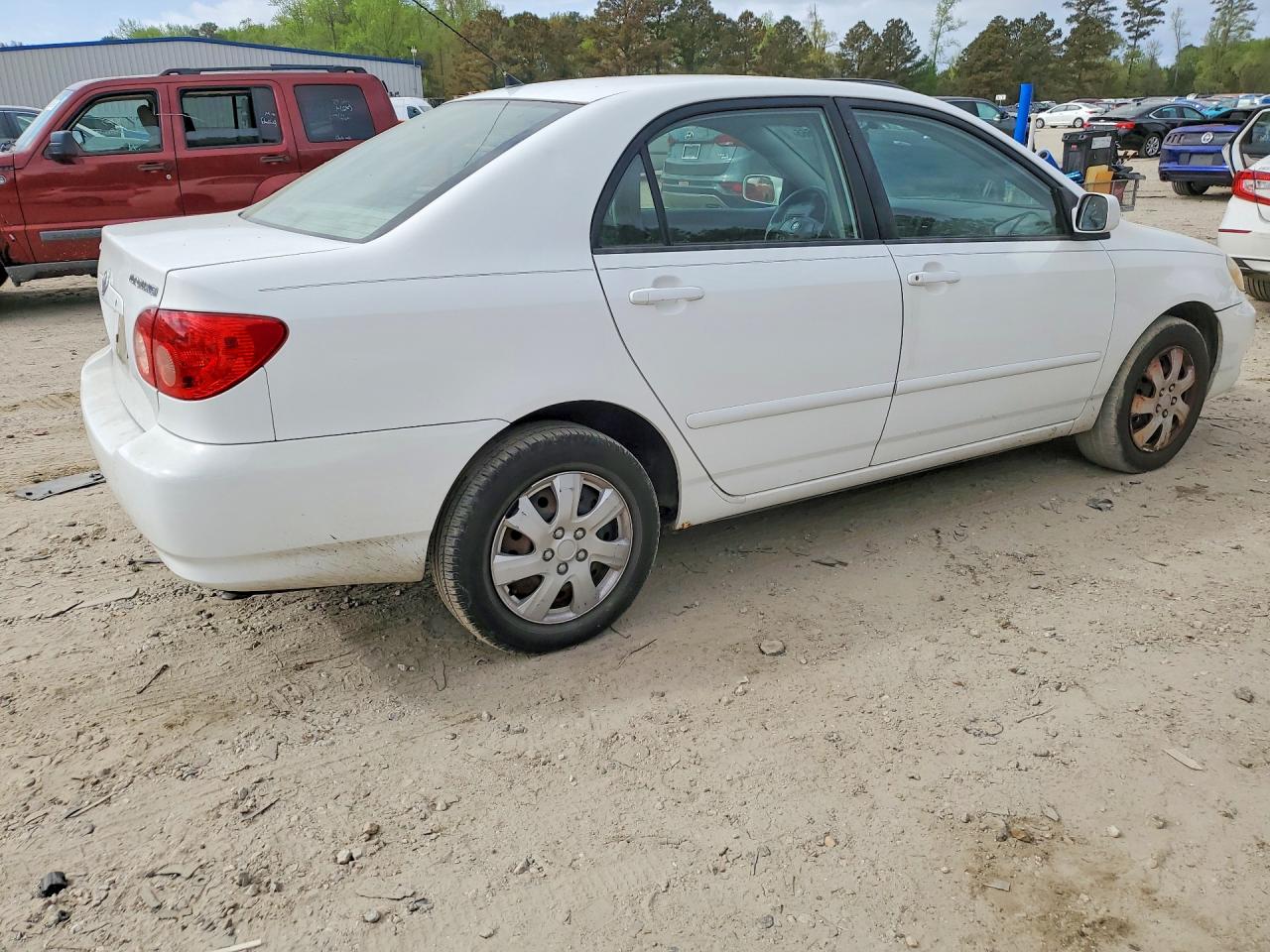2005 TOYOTA COROLLA LE photo 3