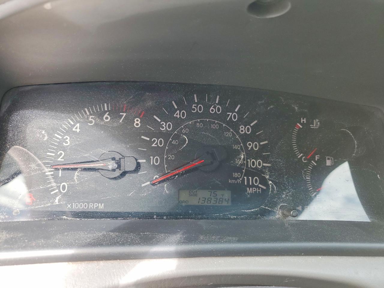 2005 TOYOTA COROLLA LE photo 9