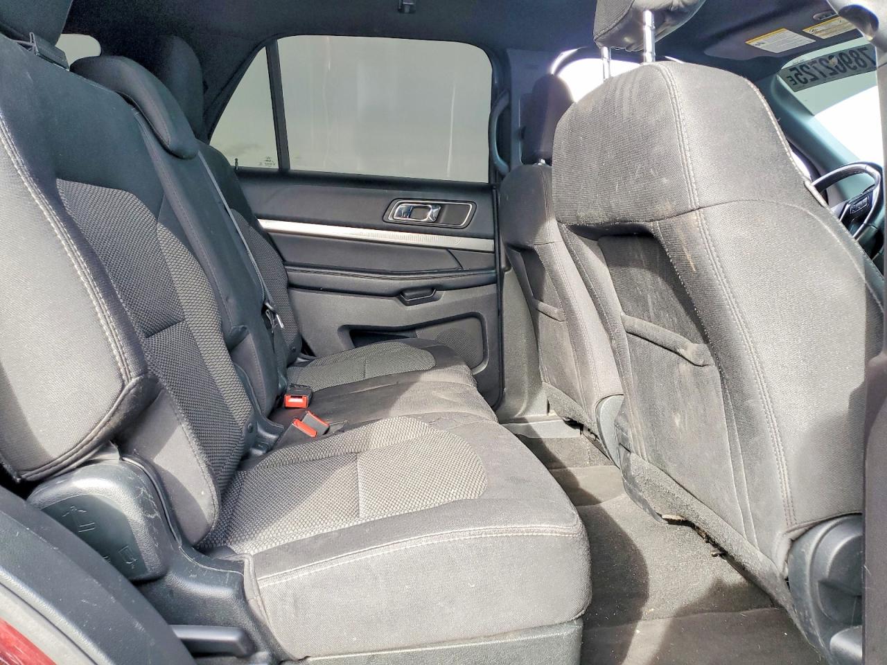 2019 FORD EXPLORER XLT photo 21
