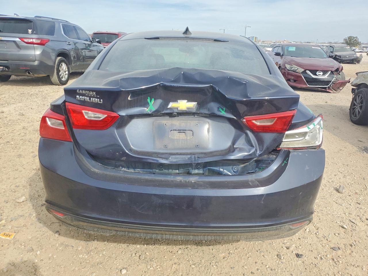 2017 CHEVROLET MALIBU LS photo 11