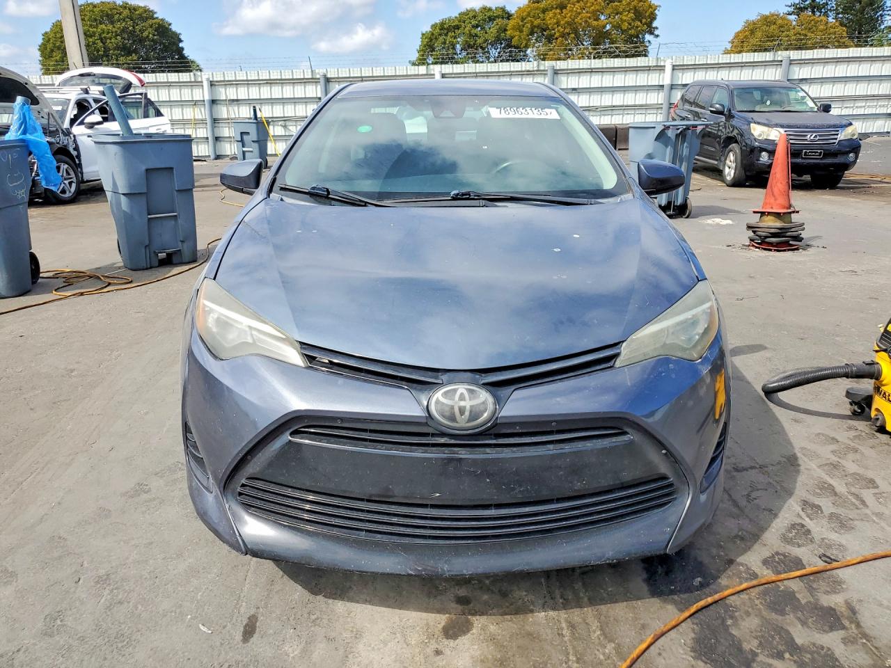 2017 TOYOTA COROLLA LE photo 9