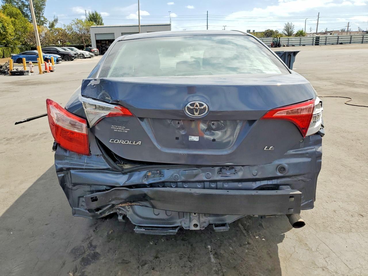 2017 TOYOTA COROLLA LE photo 11