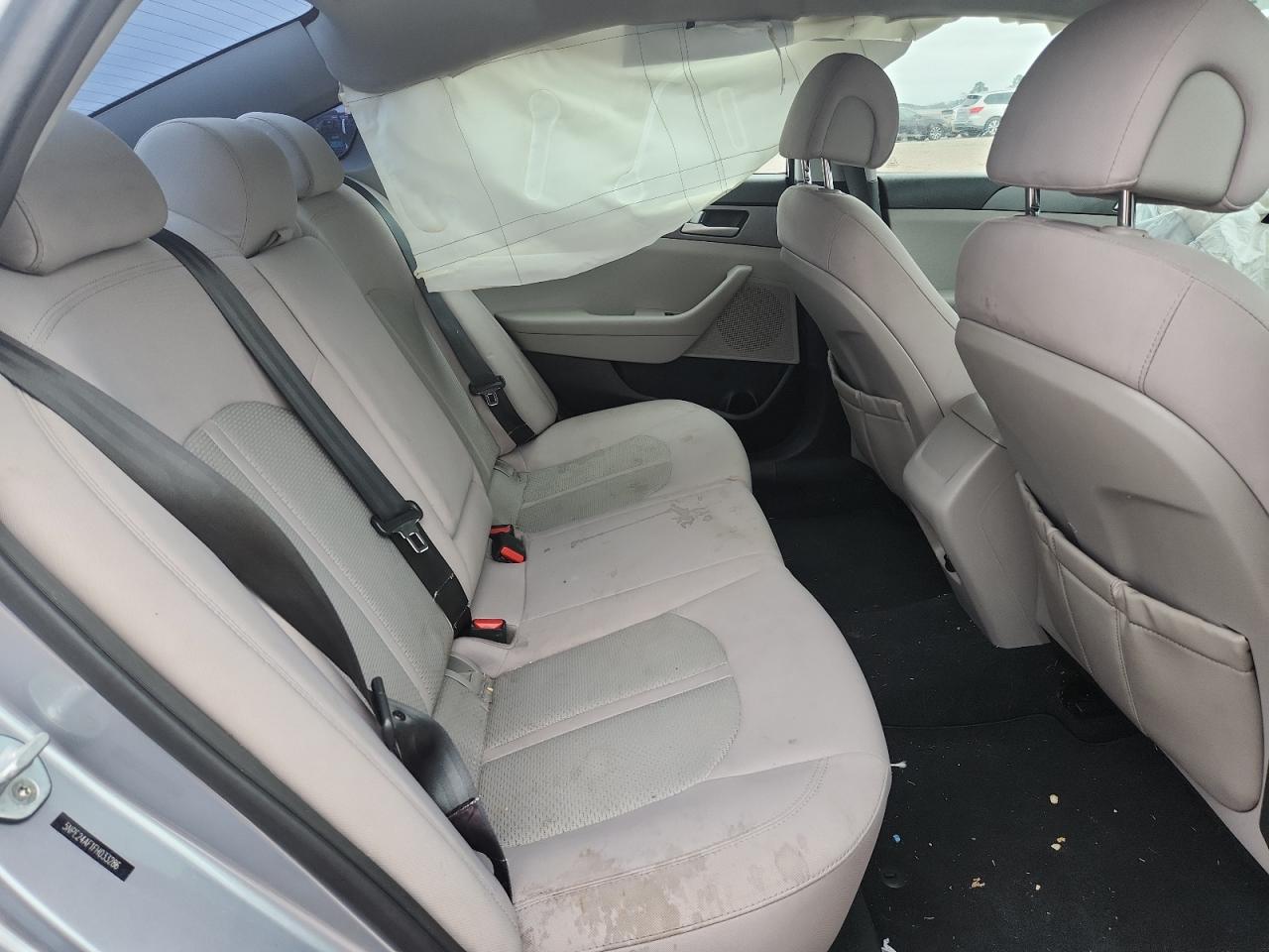 2015 HYUNDAI SONATA SE photo 10