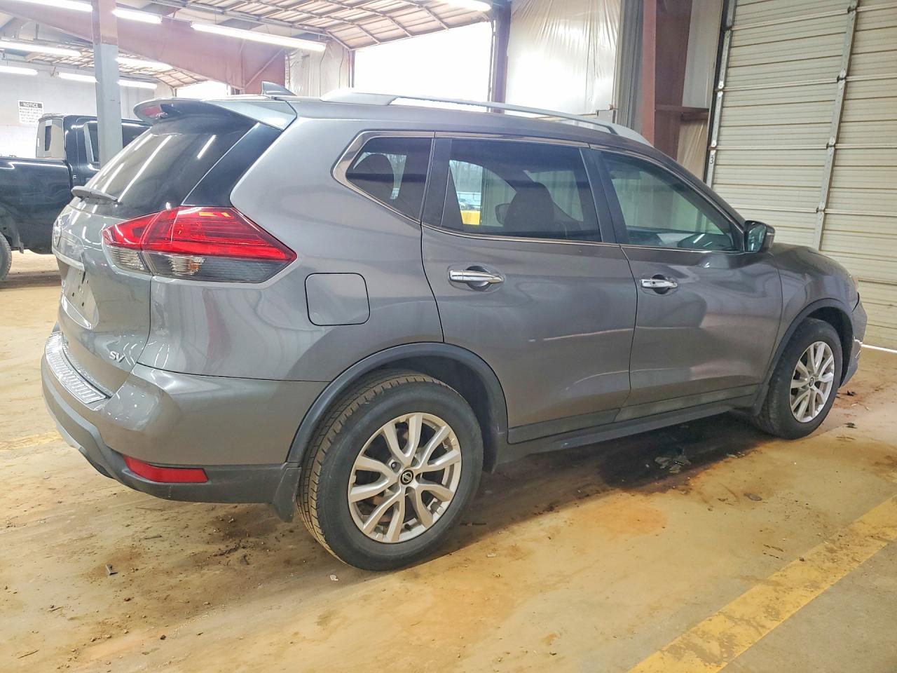 2017 NISSAN ROGUE SV photo 7