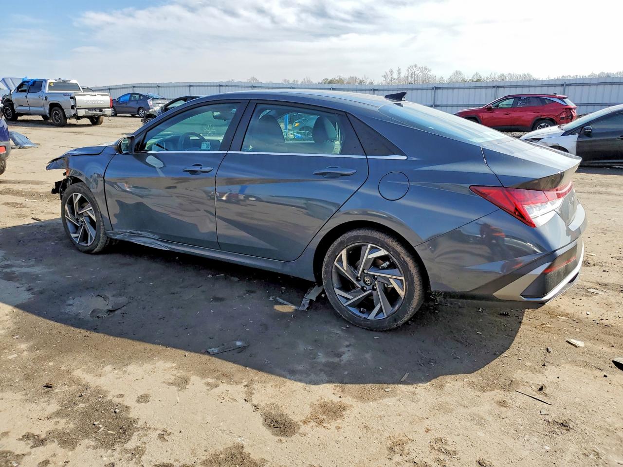 2025 HYUNDAI ELANTRA SEL CONVENIENCE photo 3