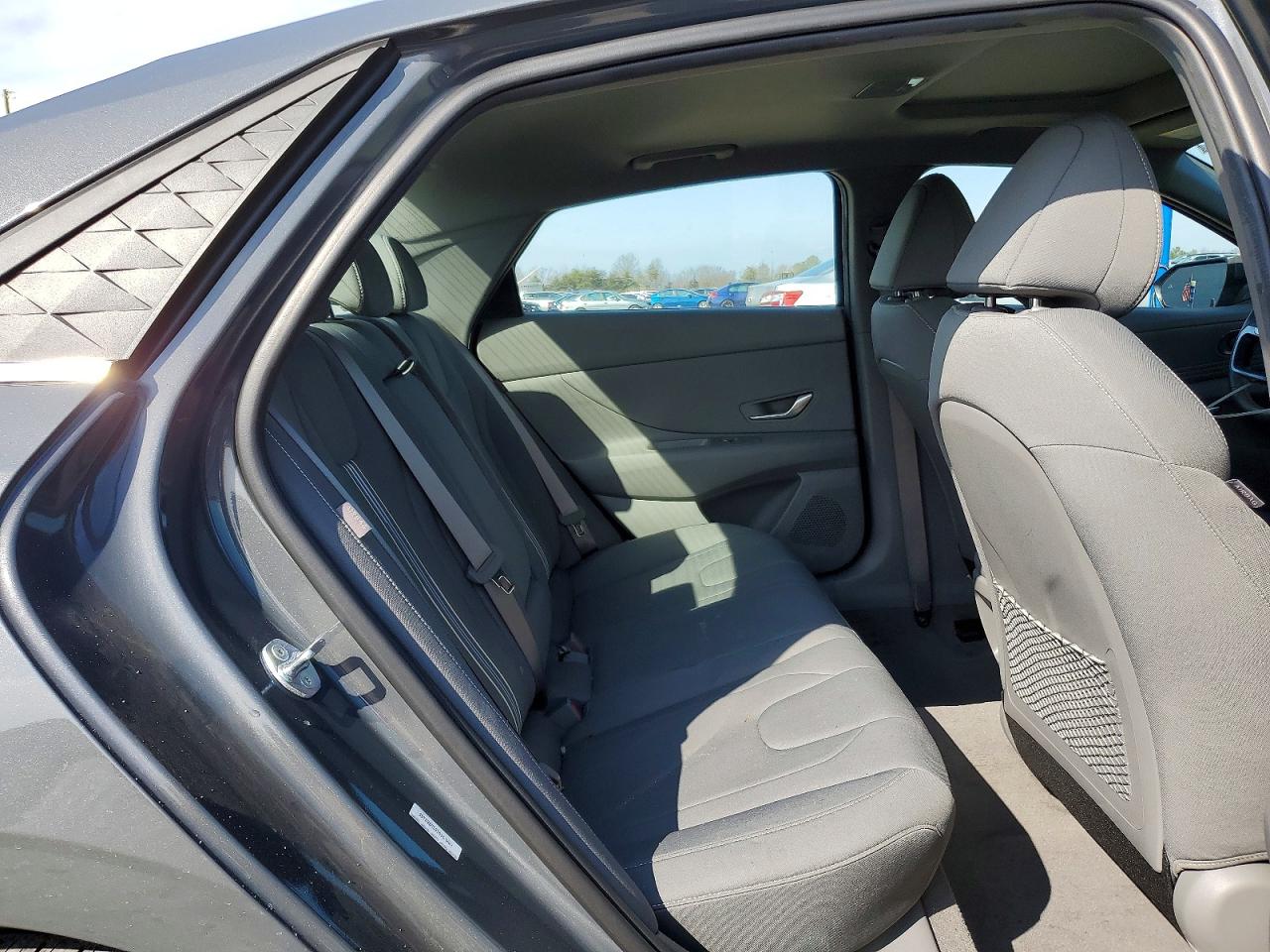 2025 HYUNDAI ELANTRA SEL CONVENIENCE photo 19