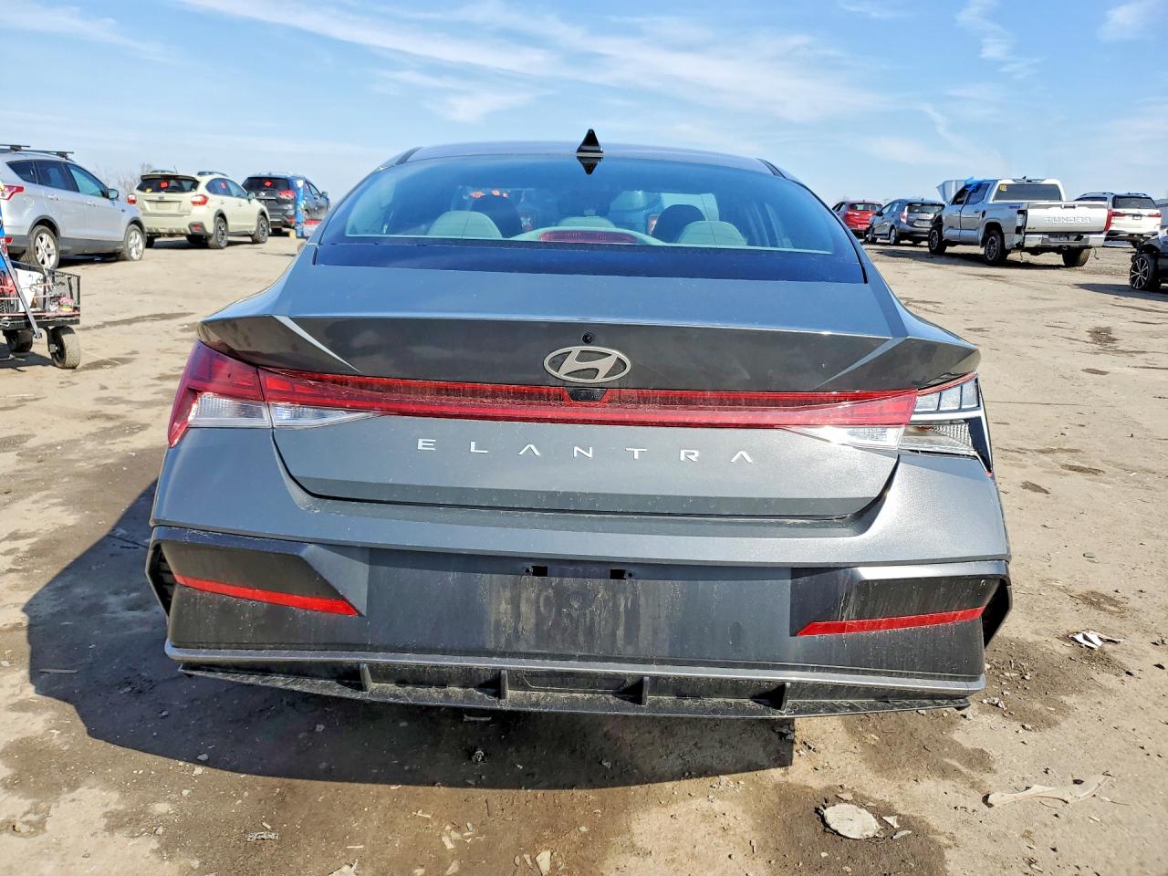 2025 HYUNDAI ELANTRA SEL CONVENIENCE photo 11
