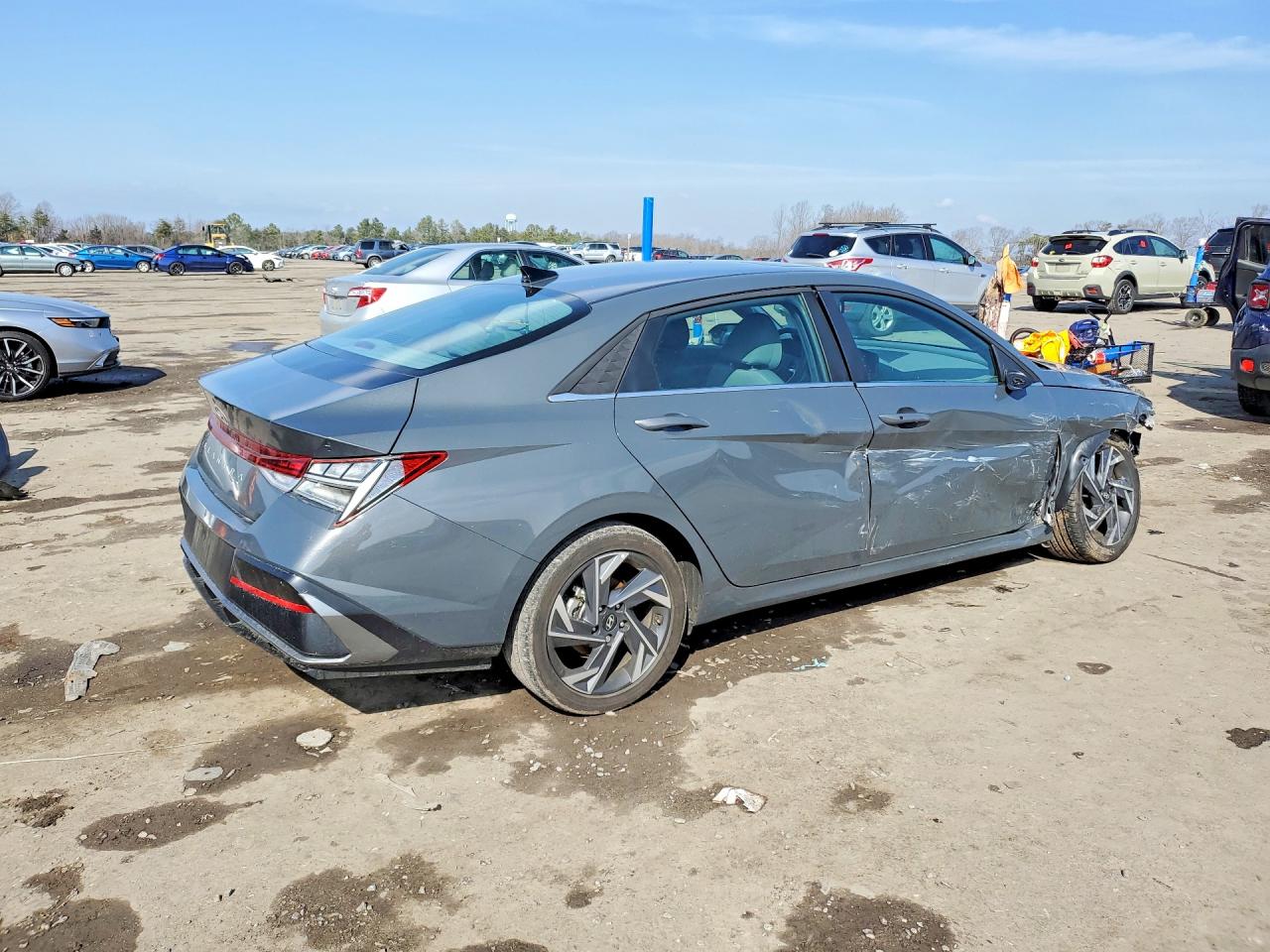 2025 HYUNDAI ELANTRA SEL CONVENIENCE photo 5