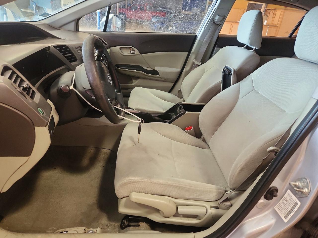 2012 HONDA CIVIC LX photo 13
