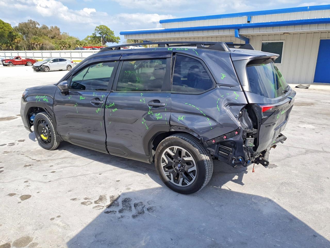 2025 SUBARU FORESTER PREMIUM photo 4
