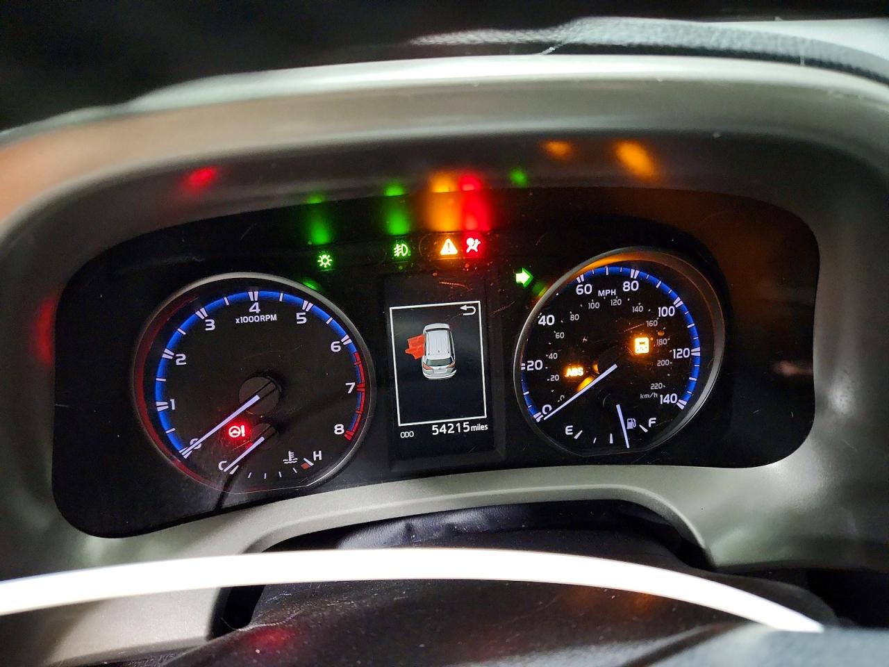 2018 TOYOTA RAV4 XLE photo 17