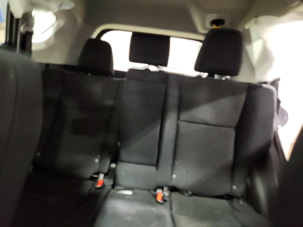 2018 TOYOTA RAV4 XLE photo 19