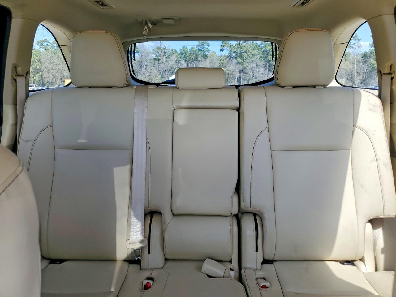 2019 TOYOTA HIGHLANDER photo 28