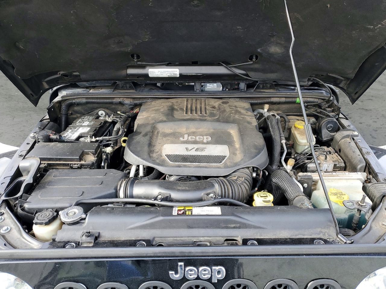 2016 JEEP WRANGLER UNLIMITED SAHARA photo 12
