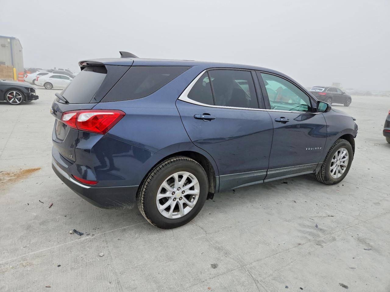 2018 CHEVROLET EQUINOX LT photo 5