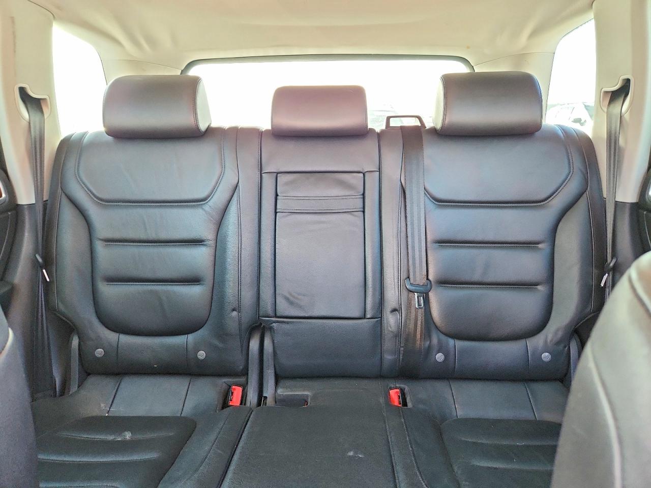 2014 VOLKSWAGEN TOUAREG V6 photo 10