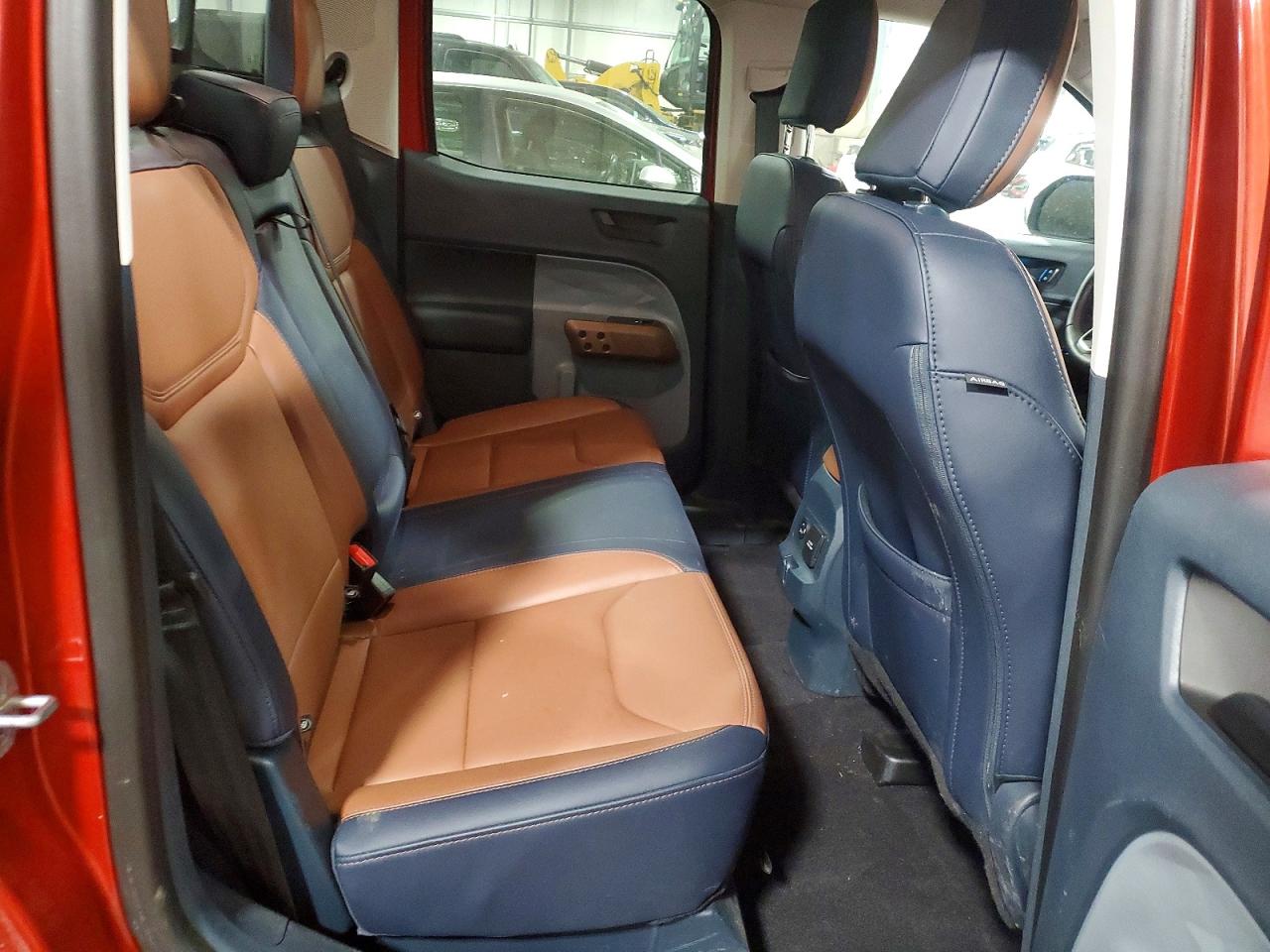 2024 FORD MAVERICK LARIAT photo 28