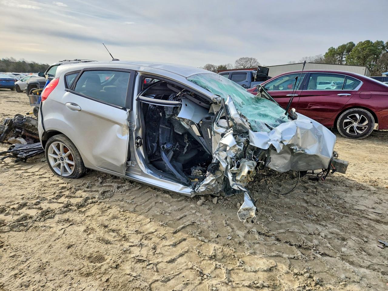 2019 FORD FIESTA SE photo 10