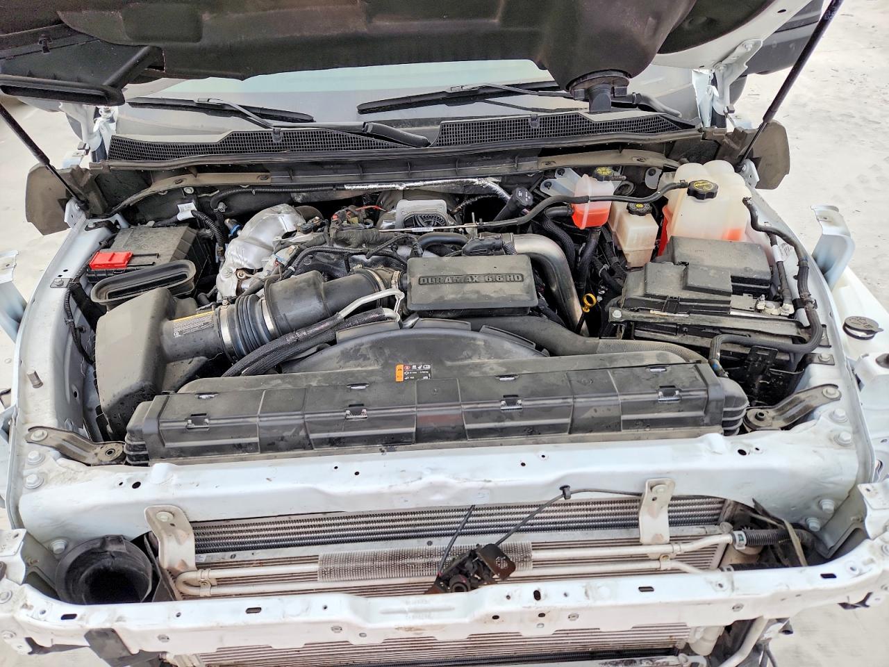 2025 CHEVROLET SILVERADO K2500 HEAVY DUTY photo 11