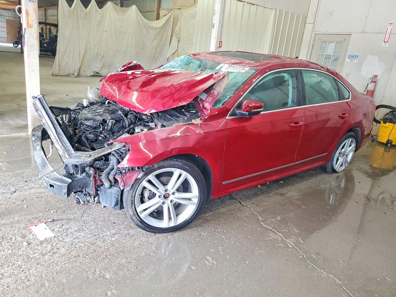 2015 VOLKSWAGEN PASSAT