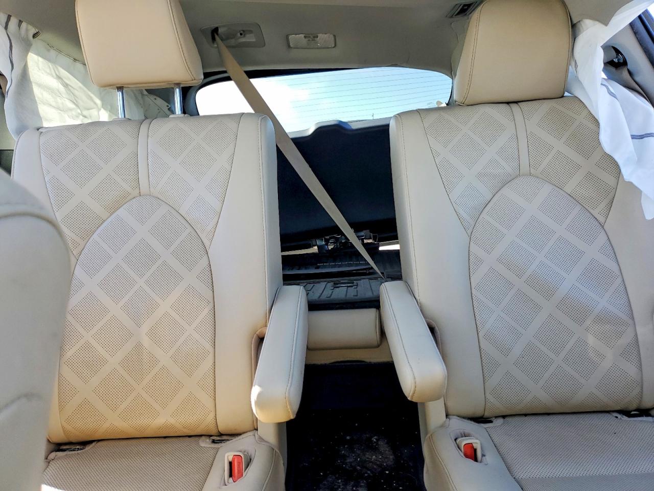 2021 TOYOTA HIGHLANDER PLATINUM photo 19