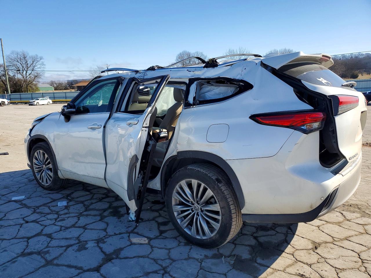 2021 TOYOTA HIGHLANDER PLATINUM photo 3