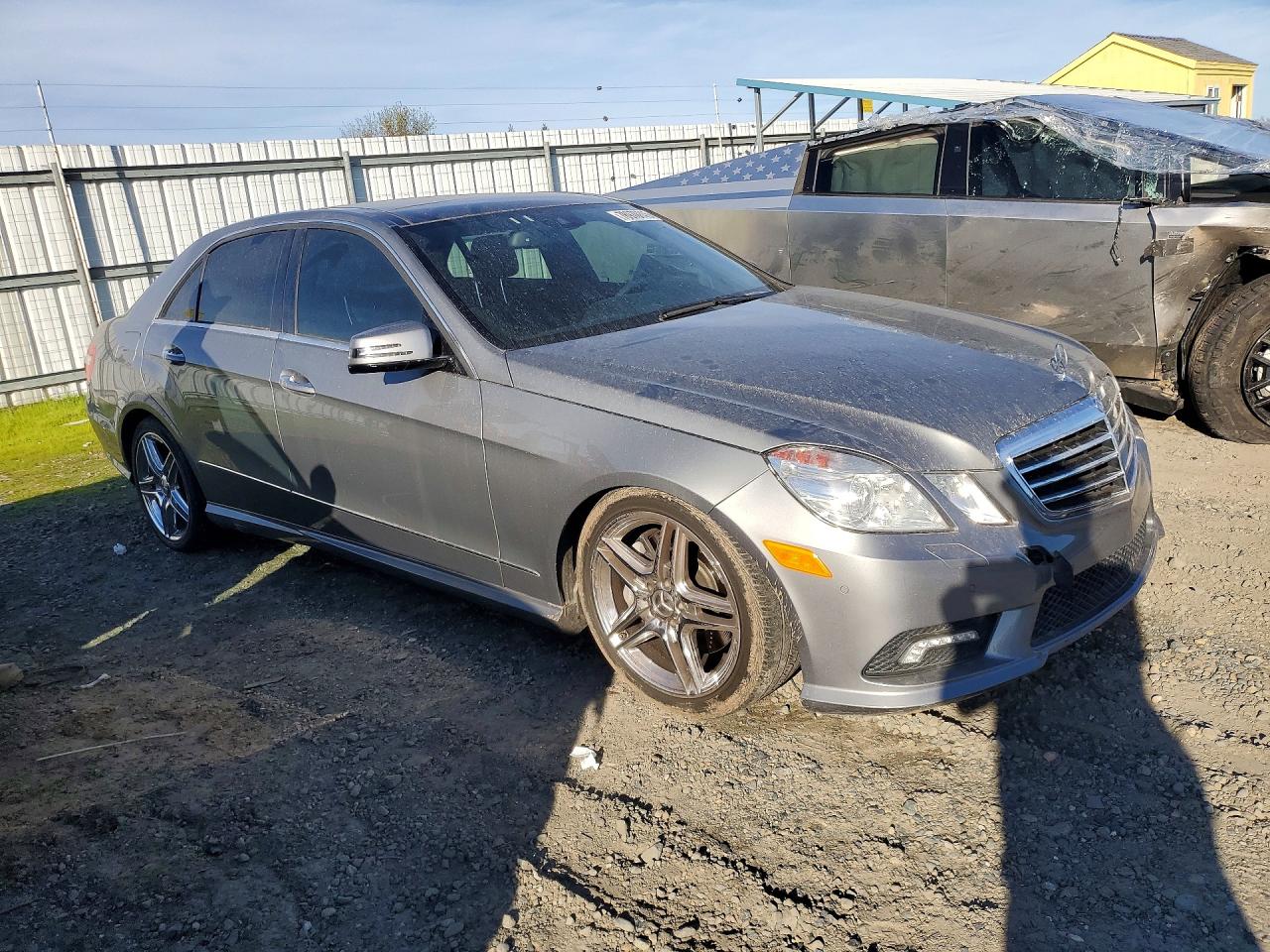 2011 MERCEDES-BENZ E 550 photo 4