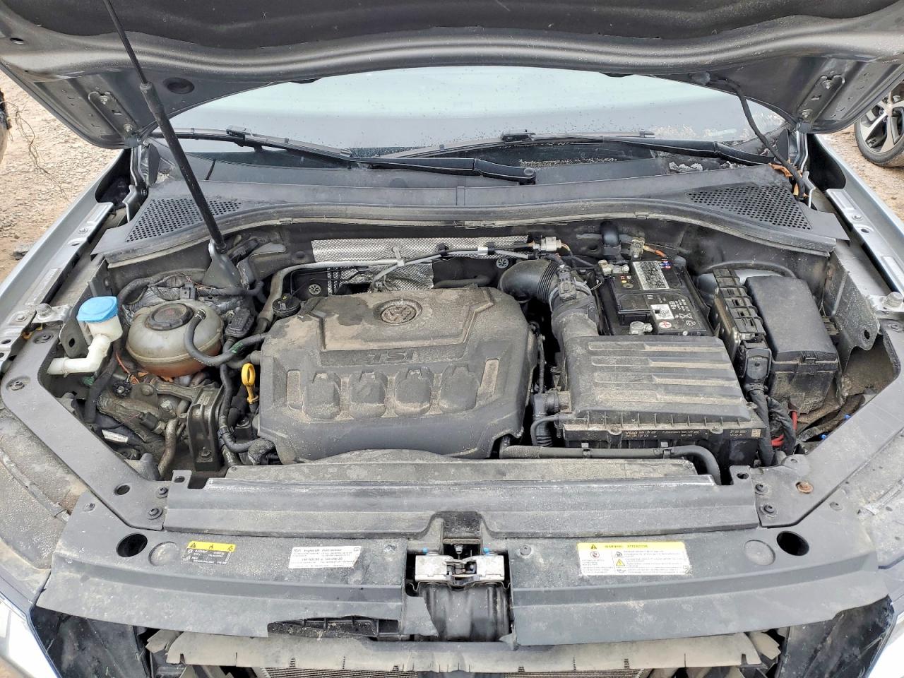 2021 VOLKSWAGEN TIGUAN SE photo 34