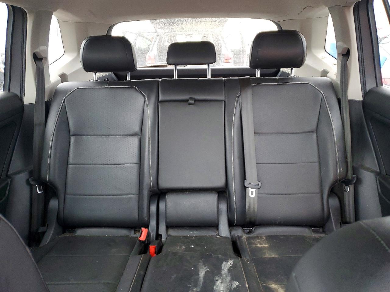 2021 VOLKSWAGEN TIGUAN SE photo 28