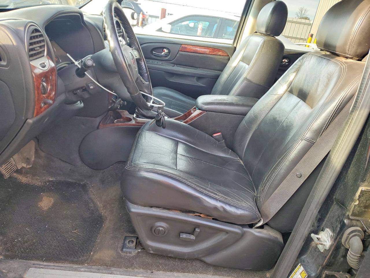 2005 GMC ENVOY photo 19