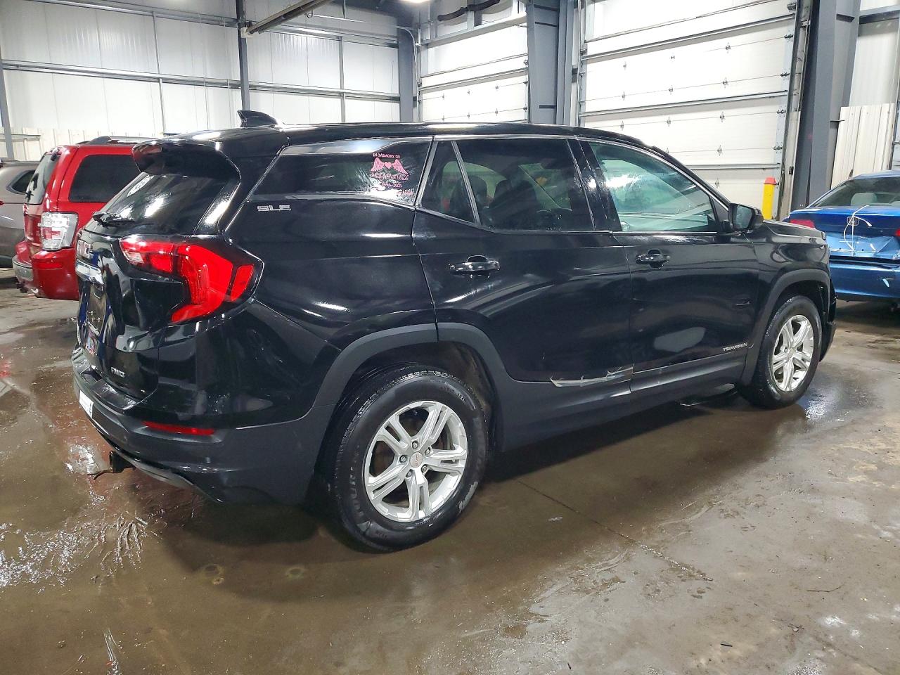 2019 GMC TERRAIN SLE photo 3