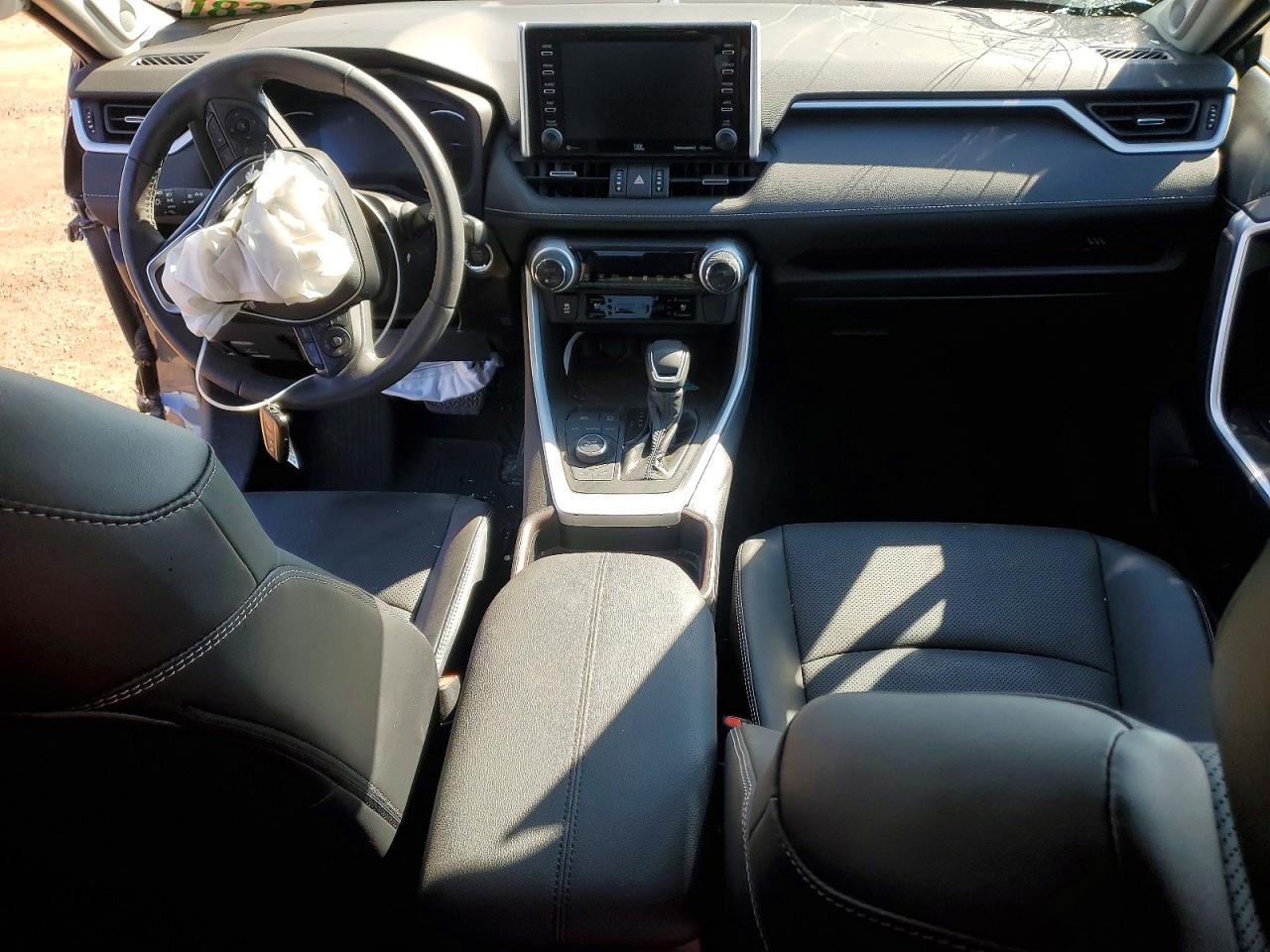 2021 TOYOTA RAV4 LIMITED photo 15
