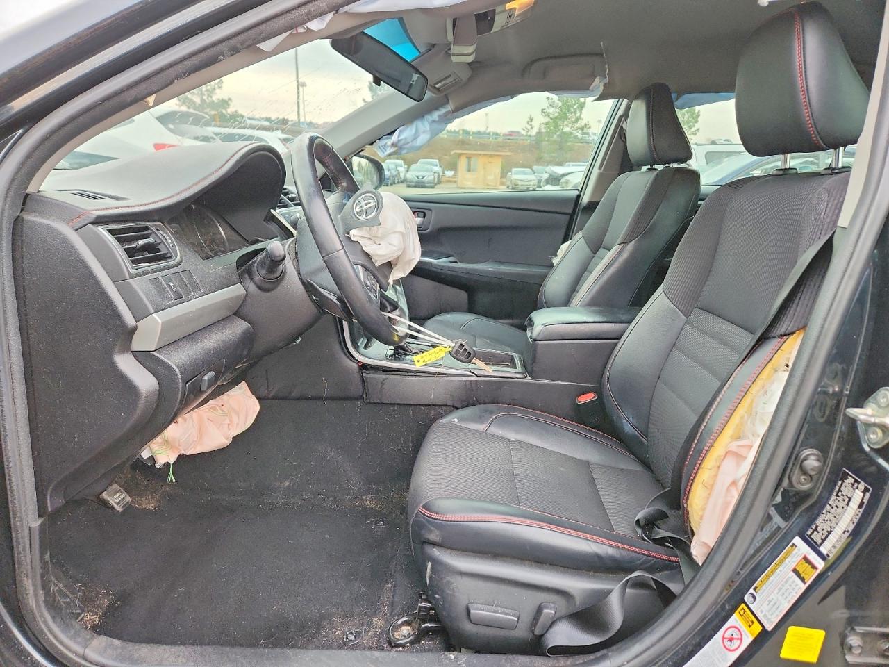 2017 TOYOTA CAMRY SE photo 13
