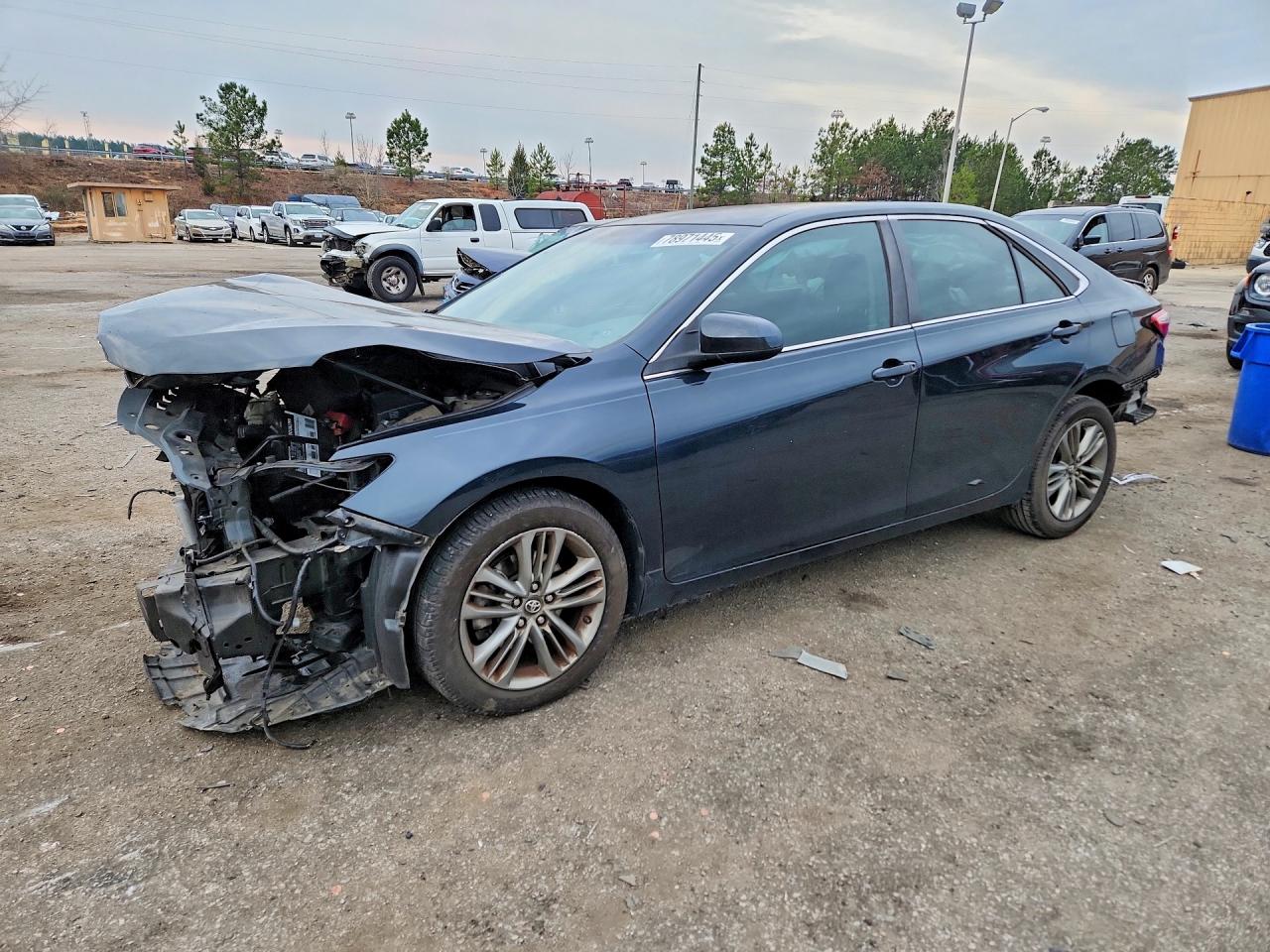 2017 TOYOTA CAMRY