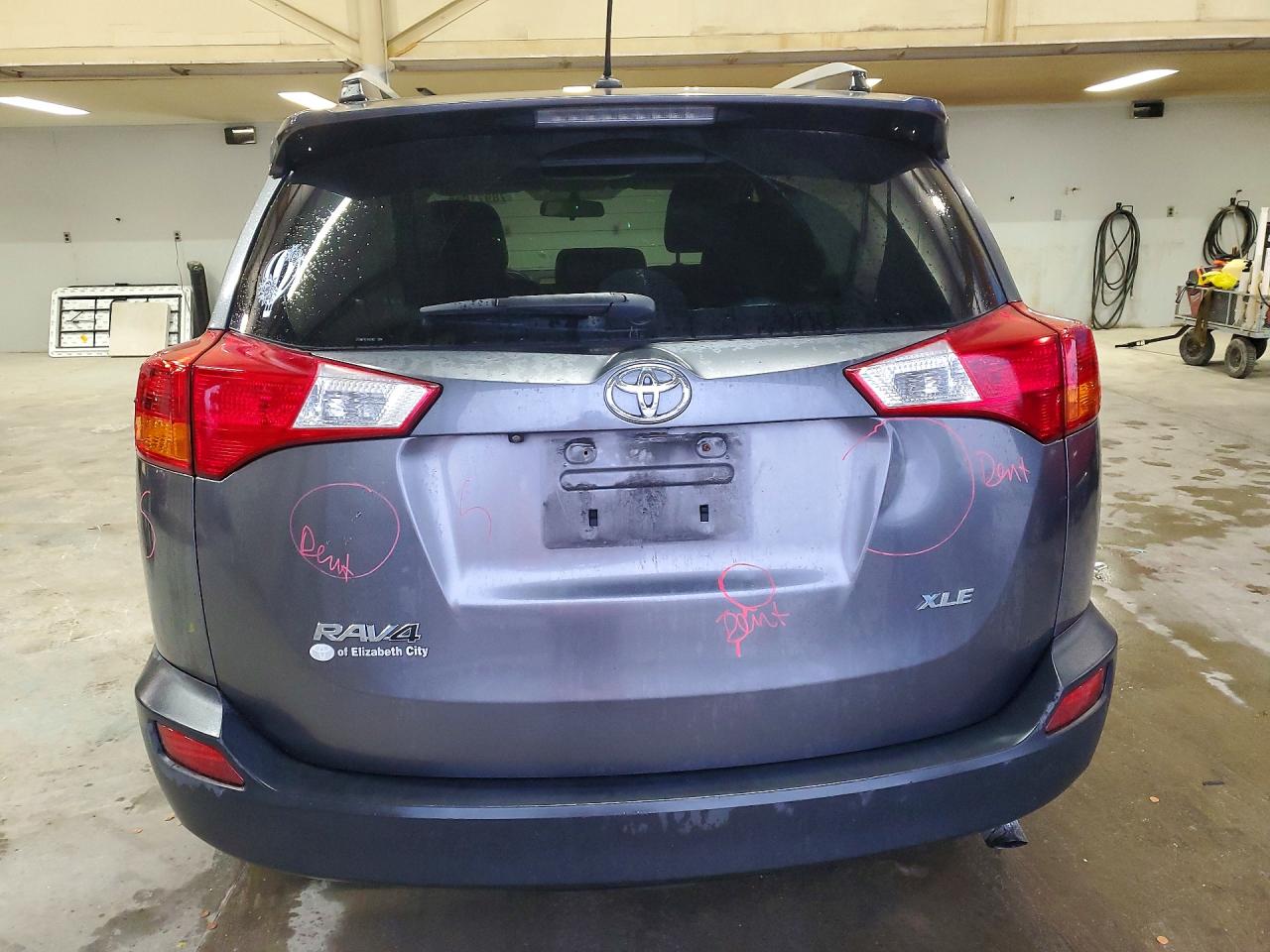 2014 TOYOTA RAV4 XLE photo 6