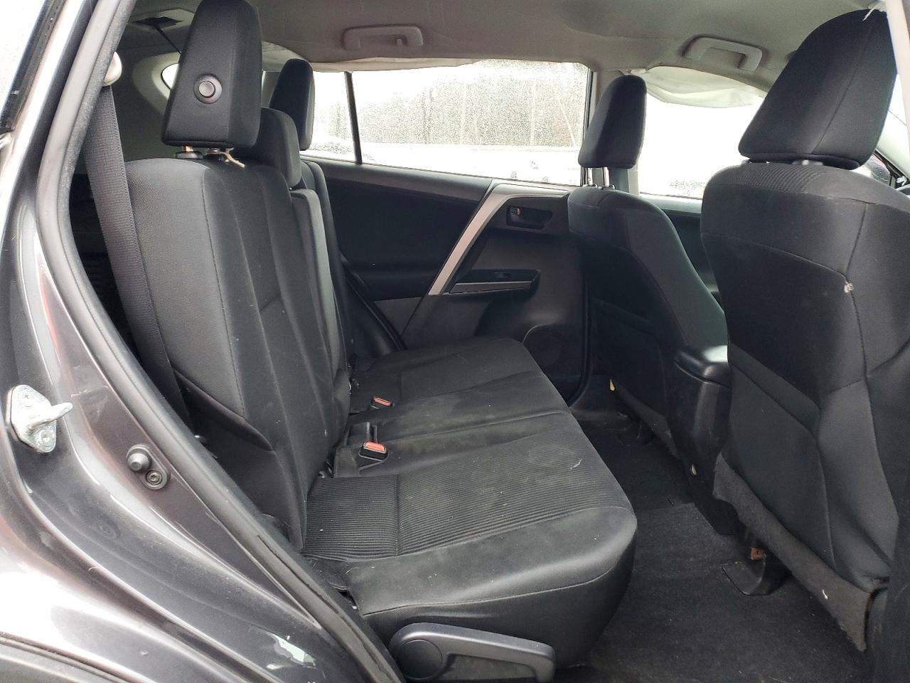 2017 TOYOTA RAV4 LE photo 11