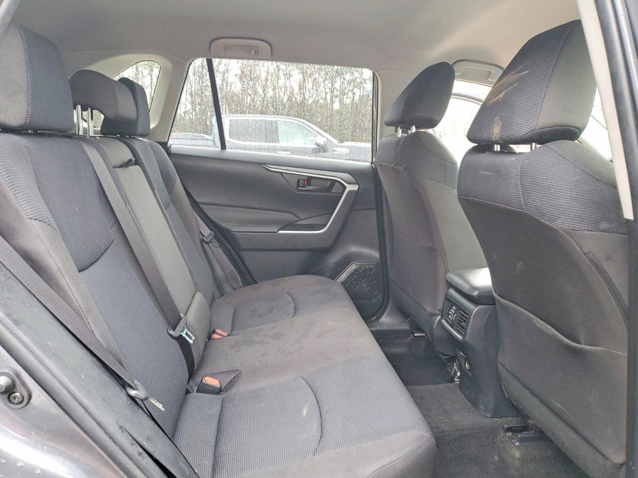 2025 TOYOTA RAV4 LE photo 10