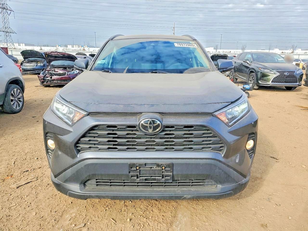 2021 TOYOTA RAV4 XLE photo 5
