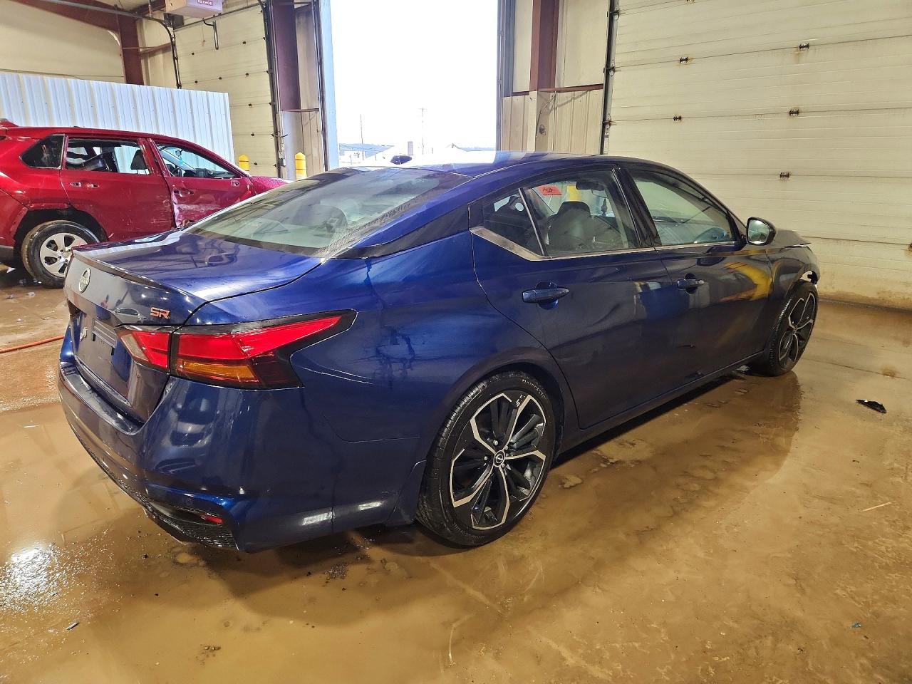 2024 NISSAN ALTIMA 2.5 SR photo 5
