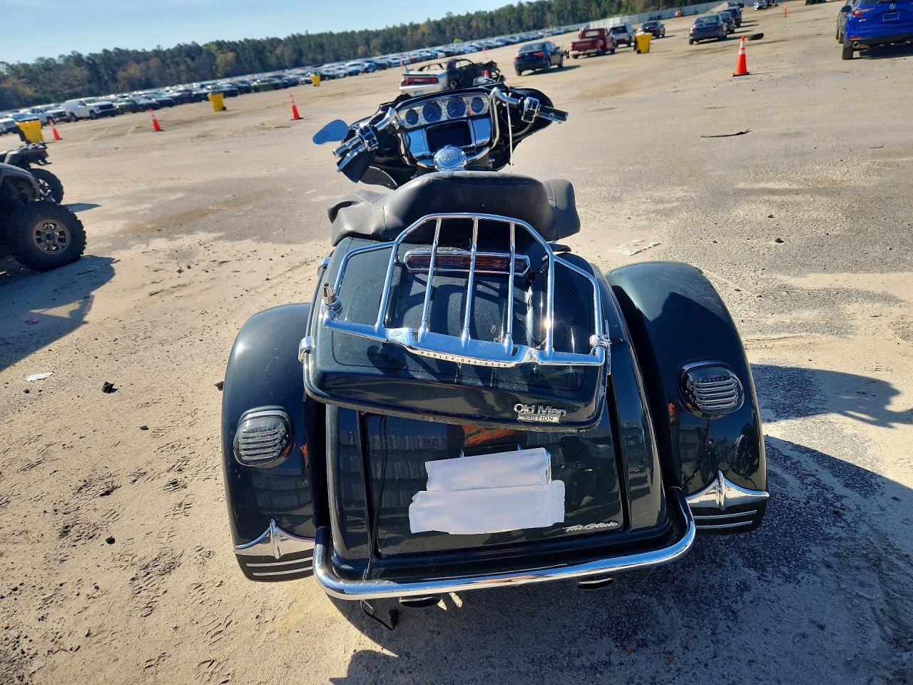 2020 HARLEY-DAVIDSON FLHTCUTG photo 10