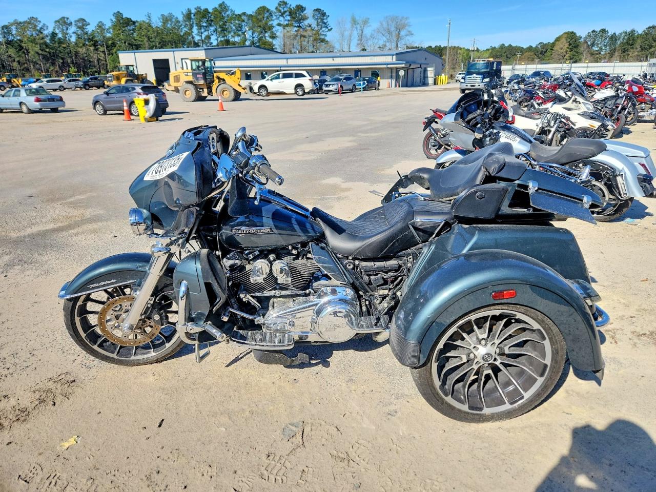 2020 HARLEY-DAVIDSON FLHTCUTG photo 7