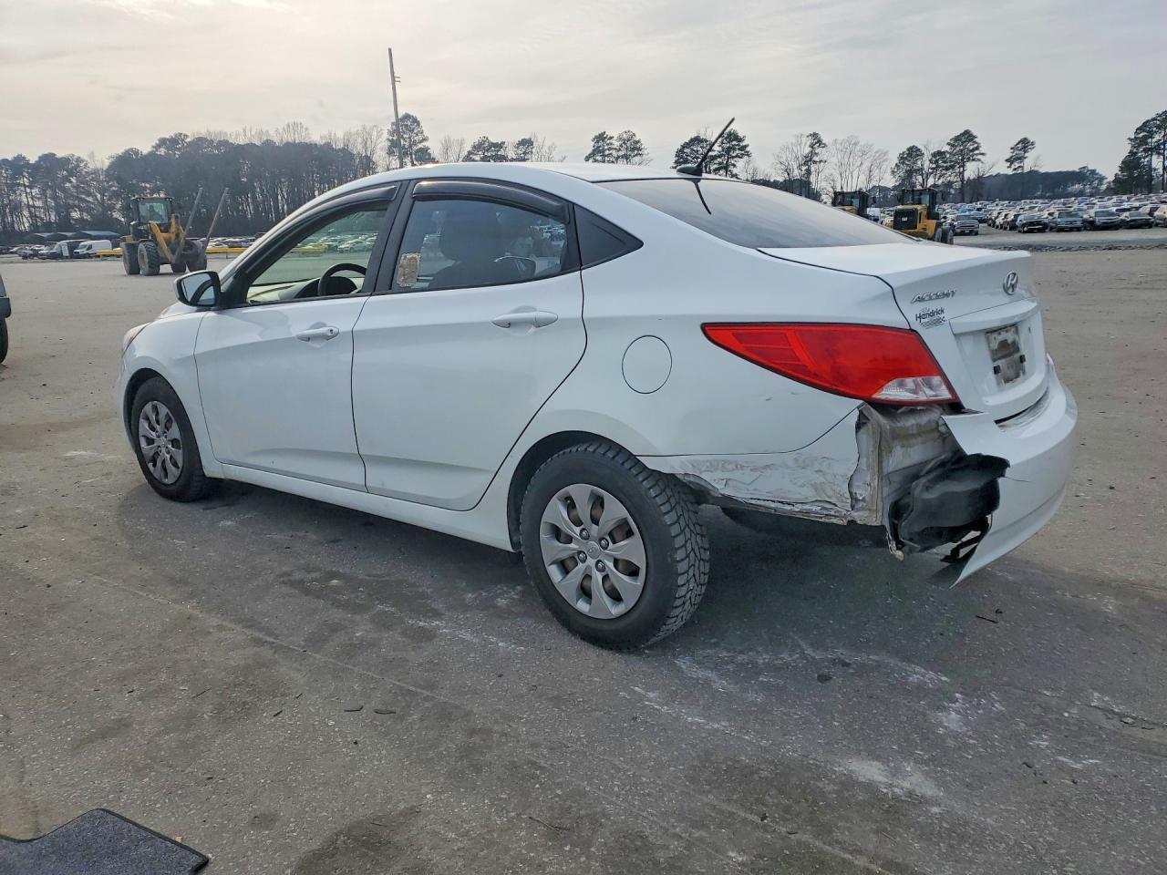 2017 HYUNDAI ACCENT SE photo 2
