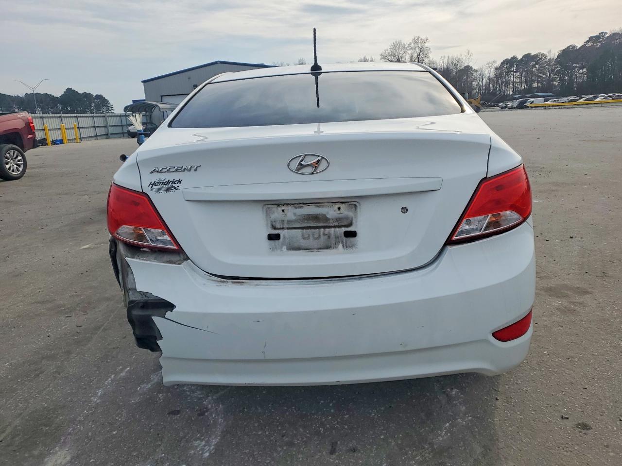 2017 HYUNDAI ACCENT SE photo 6