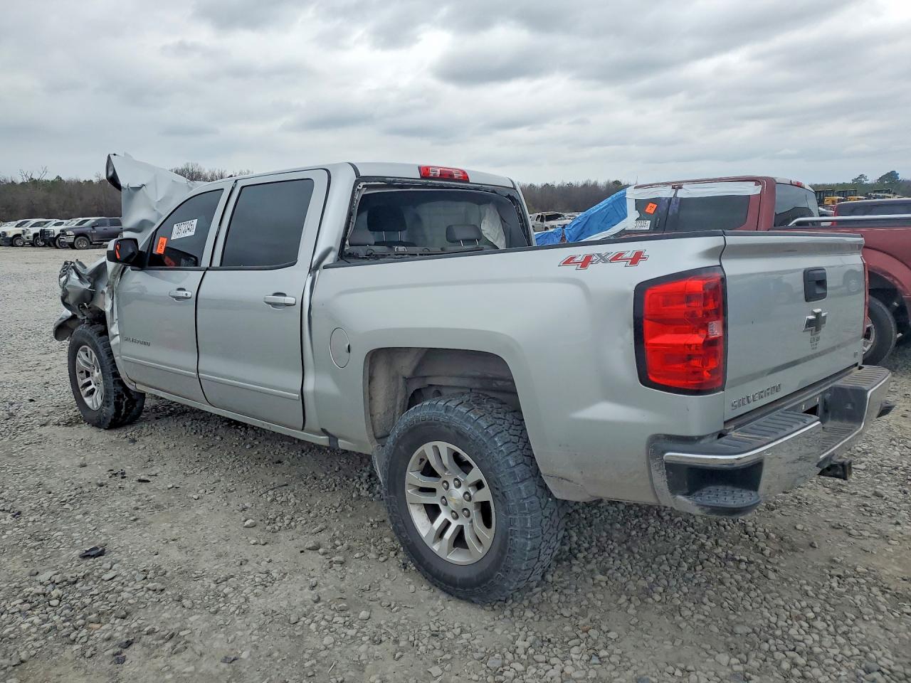 2016 CHEVROLET SILVERADO K1500 LT photo 3