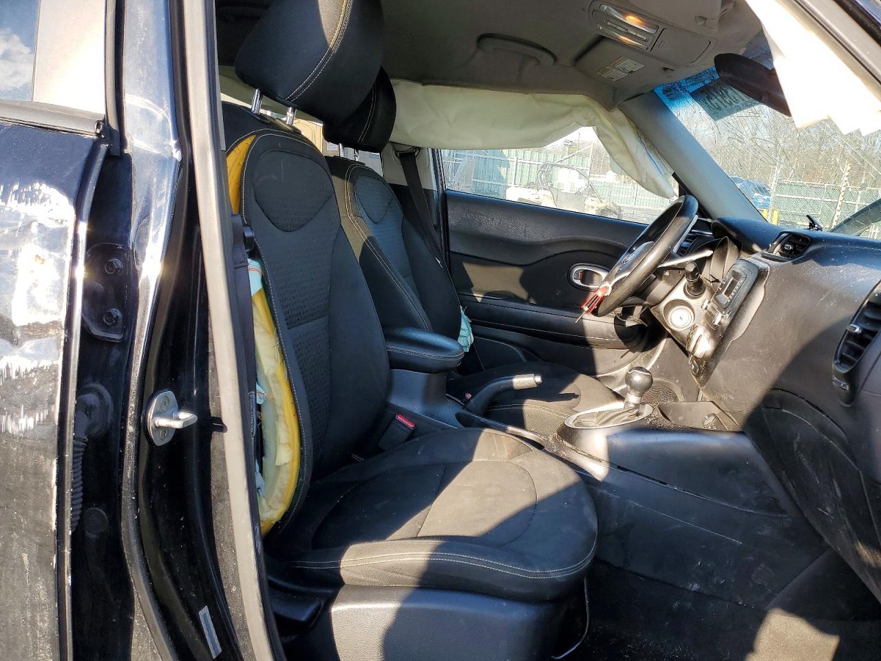 2014 KIA SOUL + photo 13